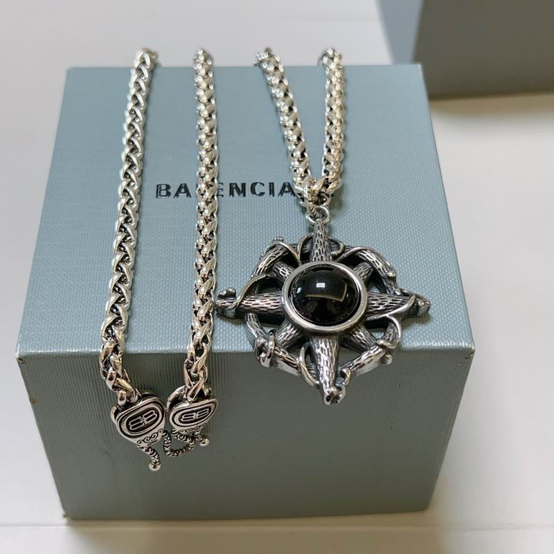 Balenciaga Necklace 05yxh29 (2)