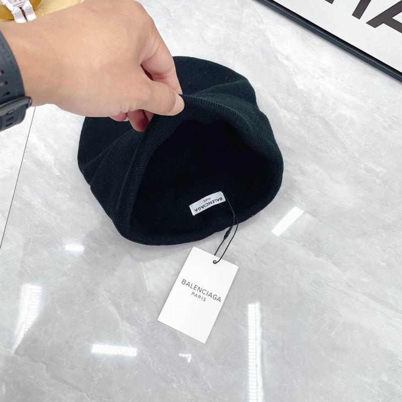 Balenciaga hat dx (1830)