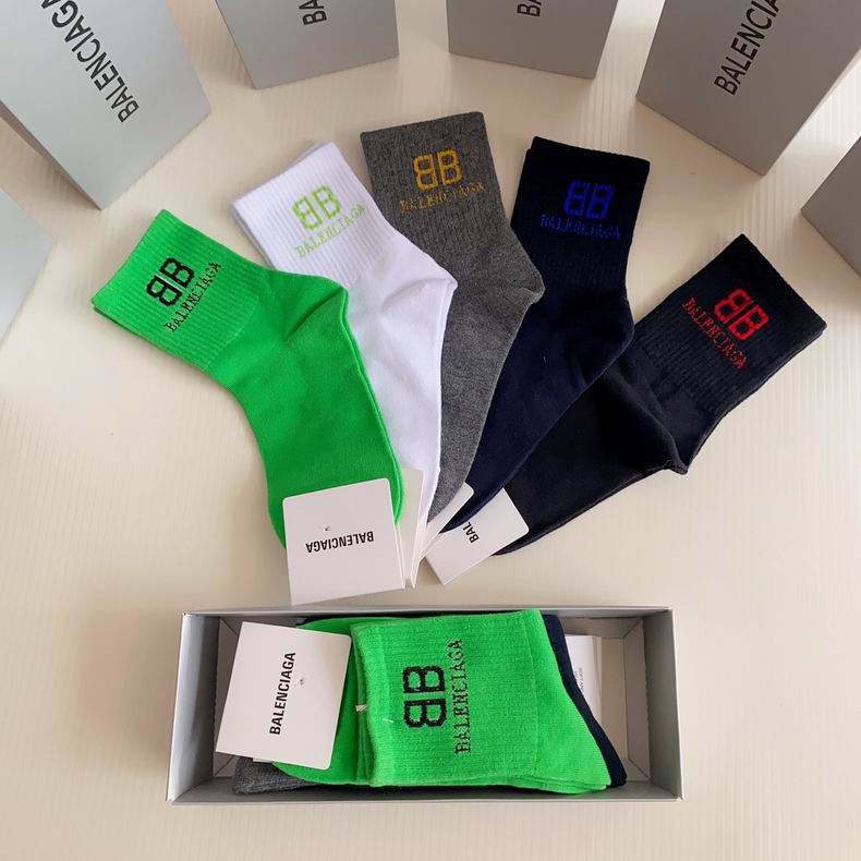 Balenciaga socks  (1)