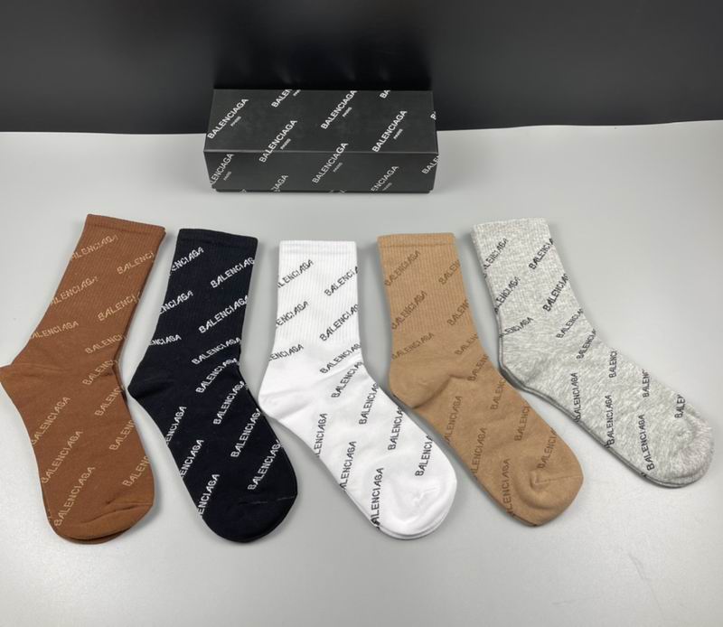 Balenciaga socks  (1)