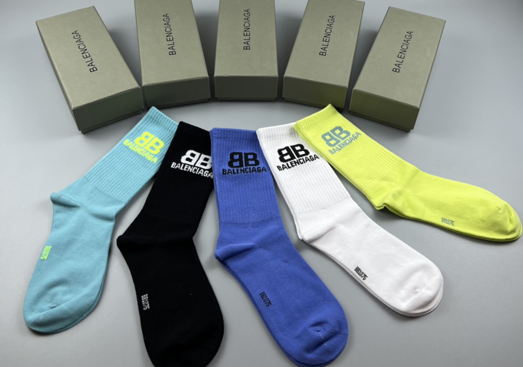 Balenciaga socks  (6)