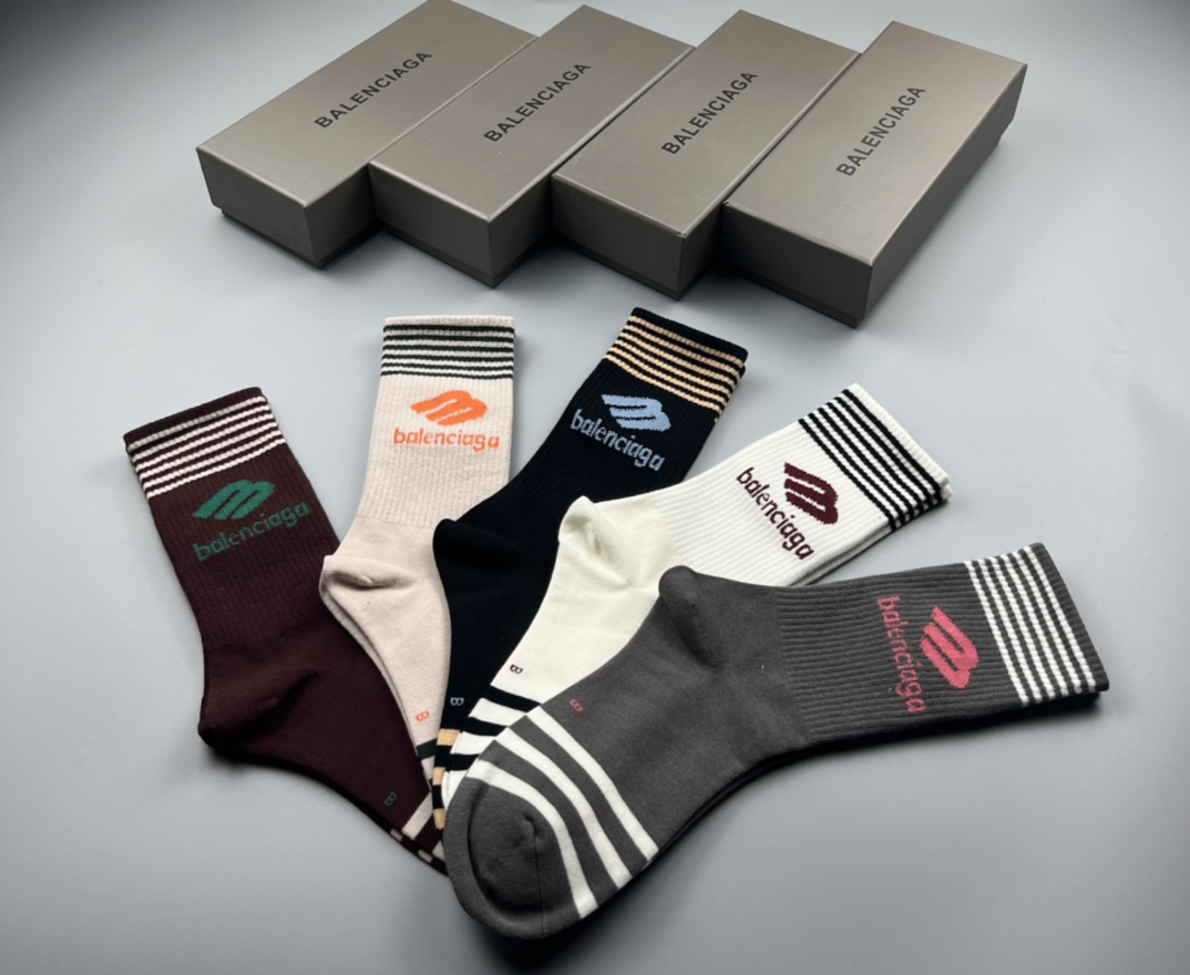 Balenciaga socks  (6)