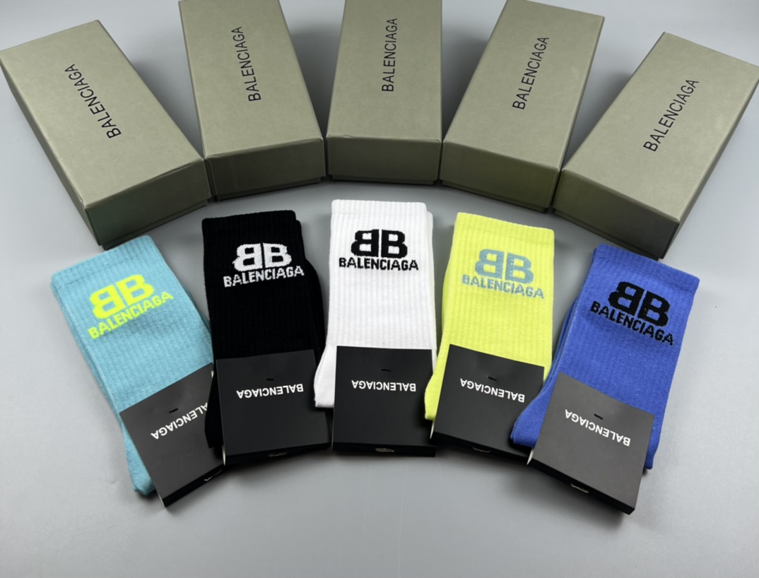 Balenciaga socks  (8)