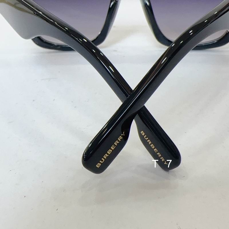 Burberry 4360 60 16-145 G08