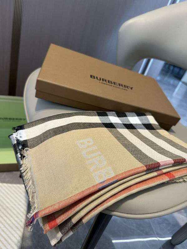 Burberry 70X220cm 51%绵羊毛 49%桑蚕丝 E (11)