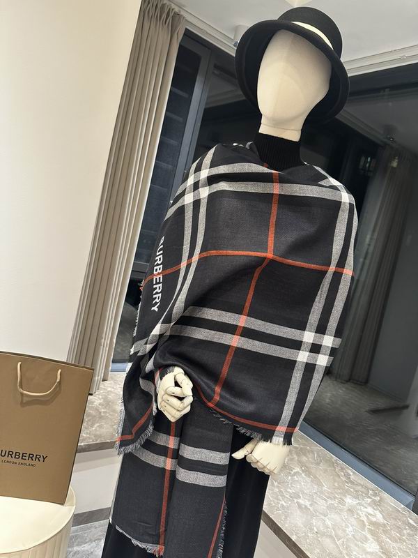 Burberry 70X220cm 51%绵羊毛 49%桑蚕丝 E (18)