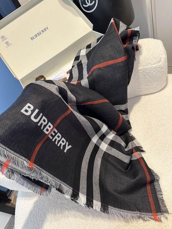 Burberry 70X220cm 51%绵羊毛 49%桑蚕丝 E (21)