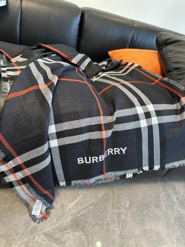 Burberry 70X220cm 51%绵羊毛 49%桑蚕丝 E (23)