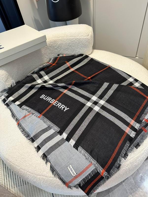 Burberry 70X220cm 51%绵羊毛 49%桑蚕丝 E (26)