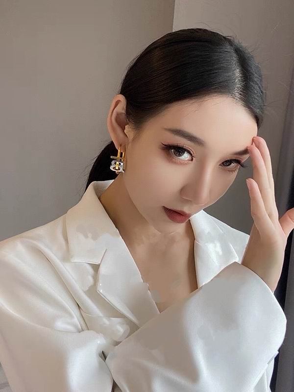 Burberry Earring 04yxh01 (4)