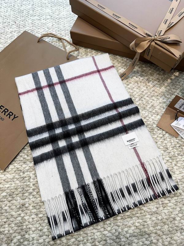 Burberry Scarf 30X168cm E (11)