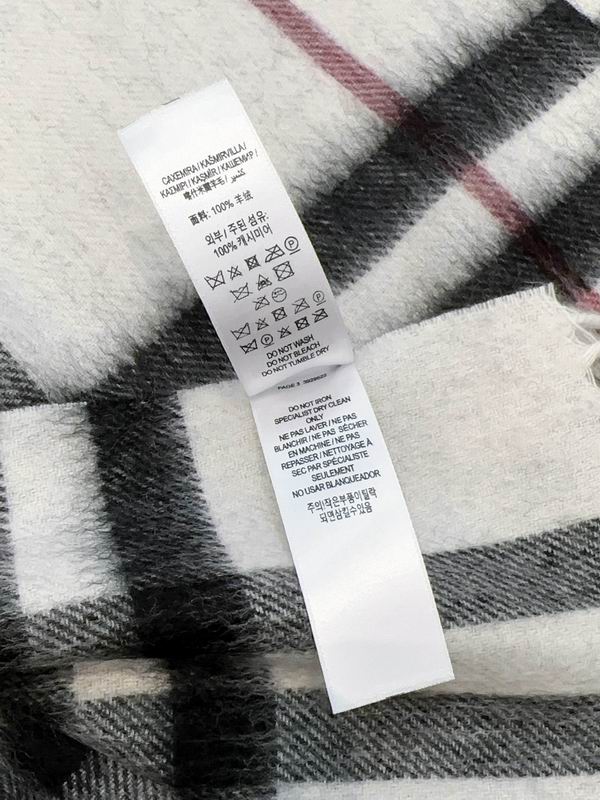 Burberry Scarf 30X168cm E (13)