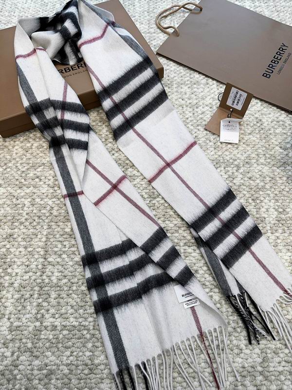 Burberry Scarf 30X168cm E (17)