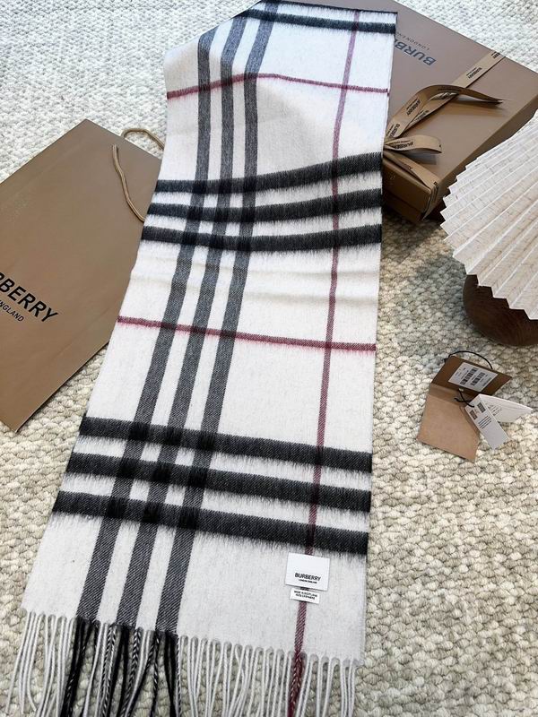 Burberry Scarf 30X168cm E (18)