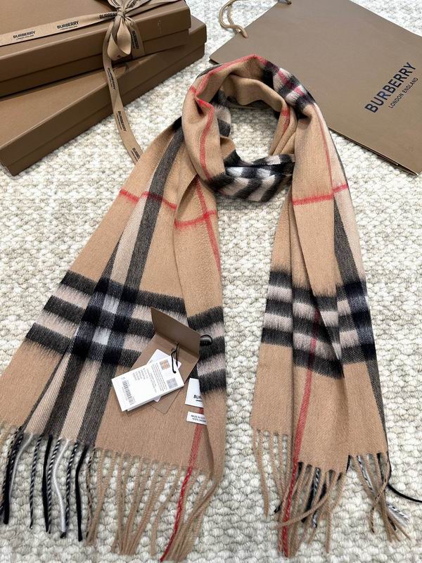 Burberry Scarf 30X168cm E (2)