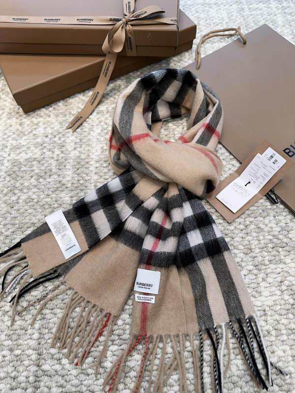 Burberry Scarf 30X168cm E (29)