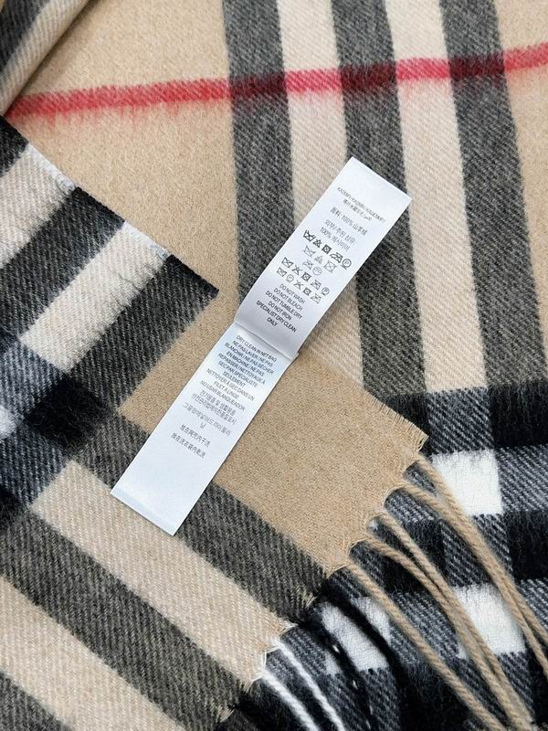 Burberry Scarf 30X168cm E (30)