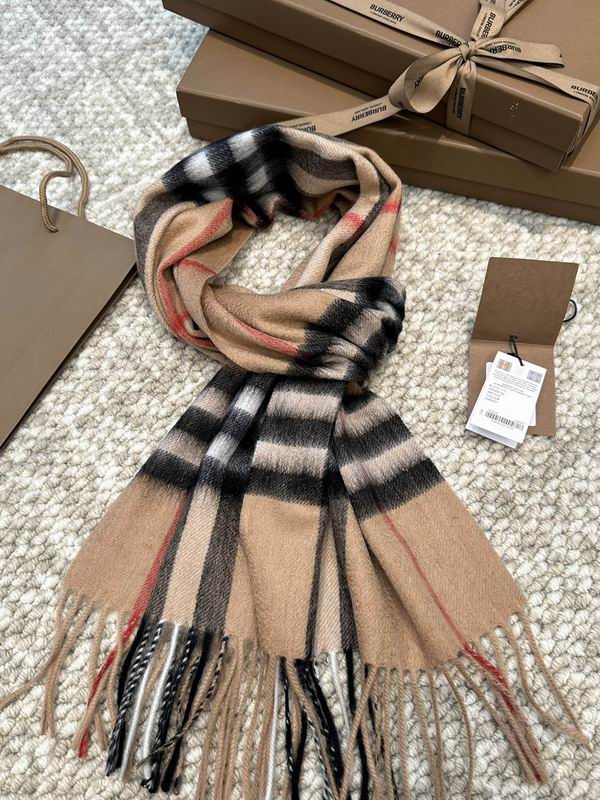 Burberry Scarf 30X168cm E (5)
