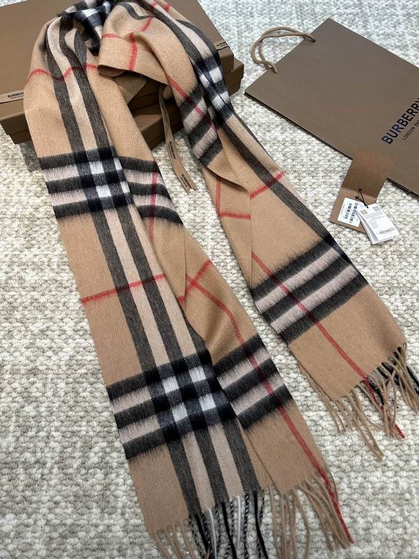 Burberry Scarf 30X168cm E (7)