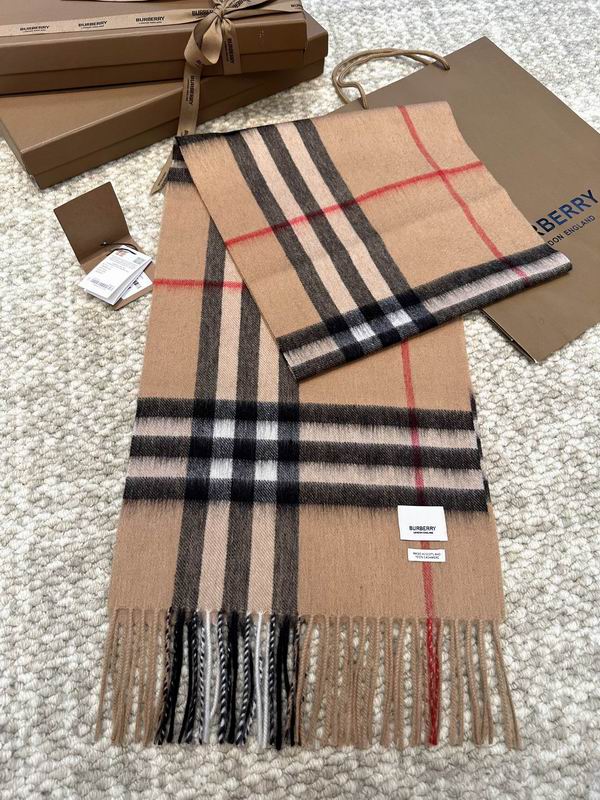 Burberry Scarf 30X168cm E (8)