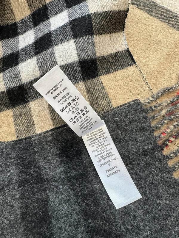 Burberry Scarf E (13)