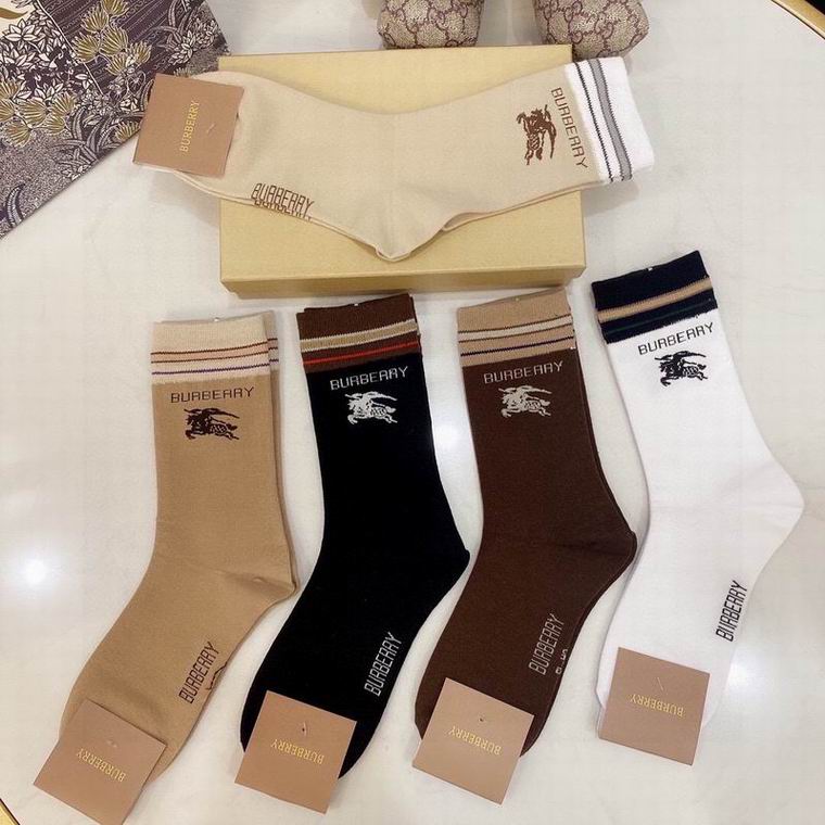 Burberry Sock   (5)