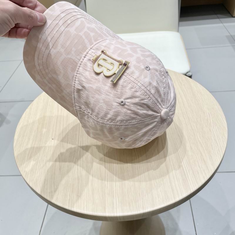 Burberry cap (97)