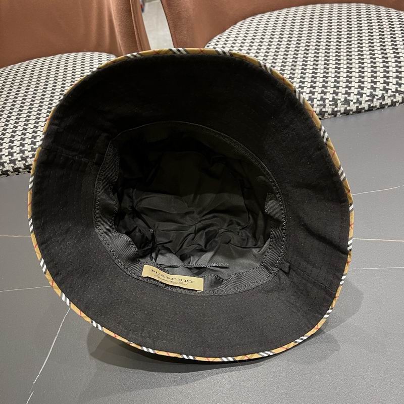 Burberry hat (13)