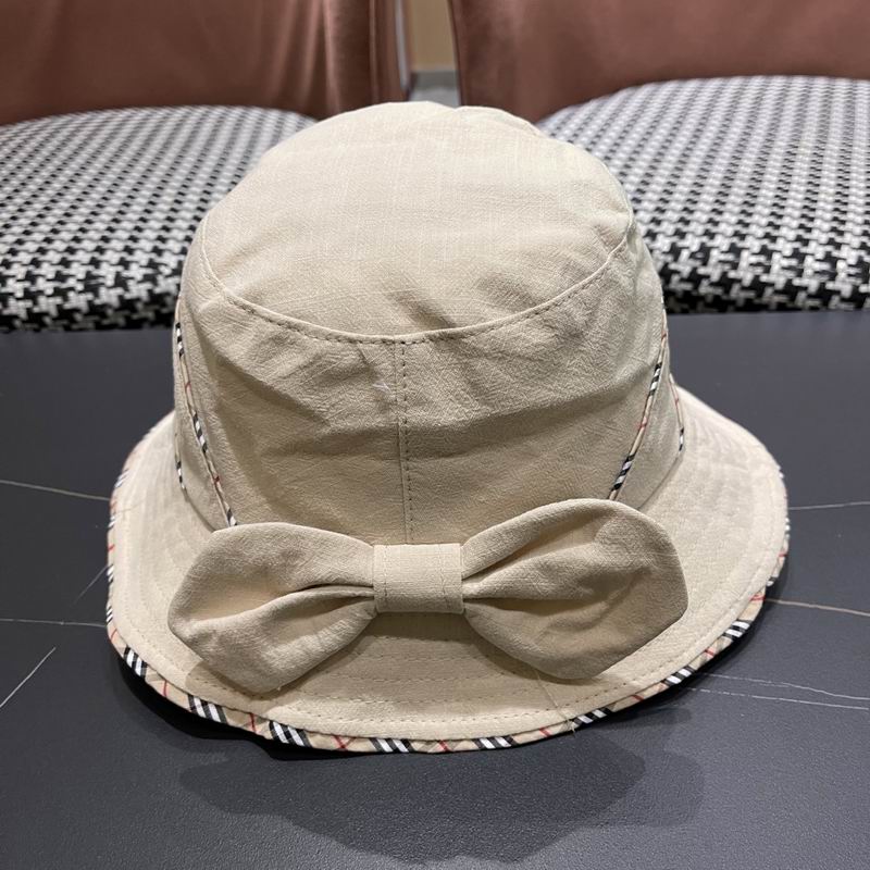 Burberry hat (29)