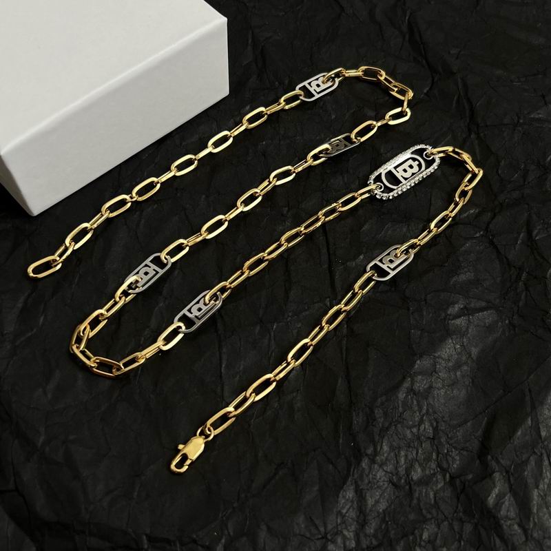 Burberry necklace 04yxh01 (6)