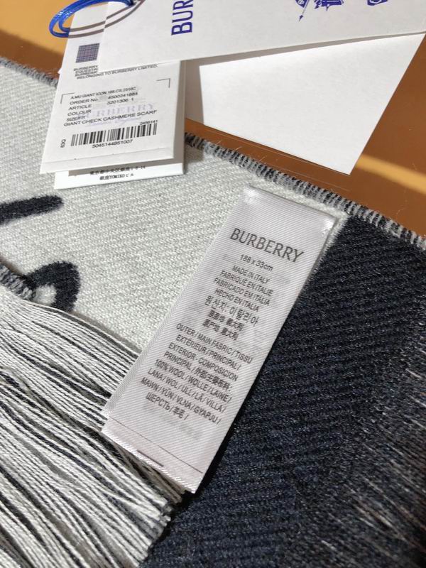 Burberry scarf 33X188cm 100羊毛 E (2)