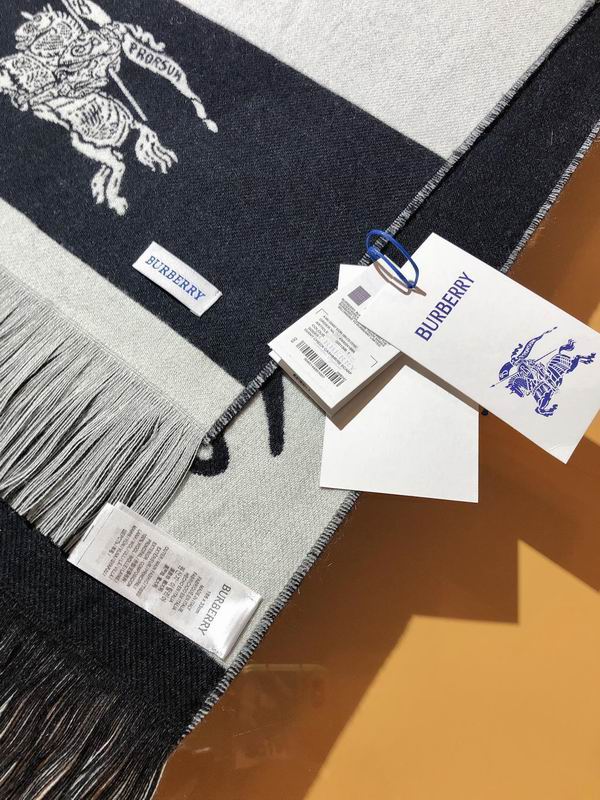 Burberry scarf 33X188cm 100羊毛 E (3)
