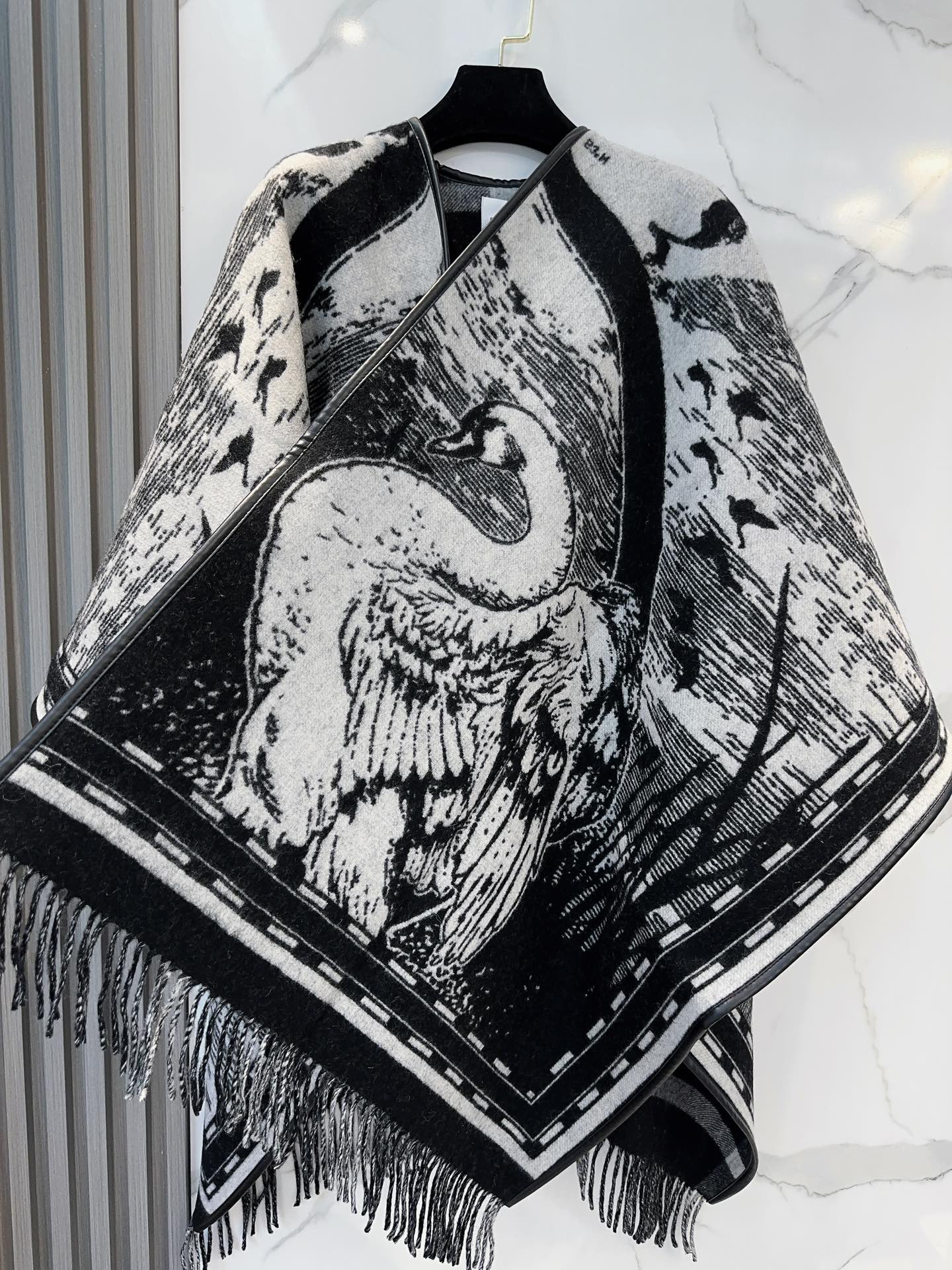 Burberry scarf E (4)