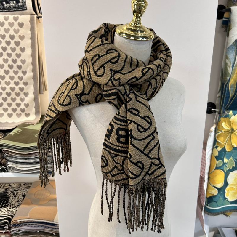 Burberry scarf E (4)