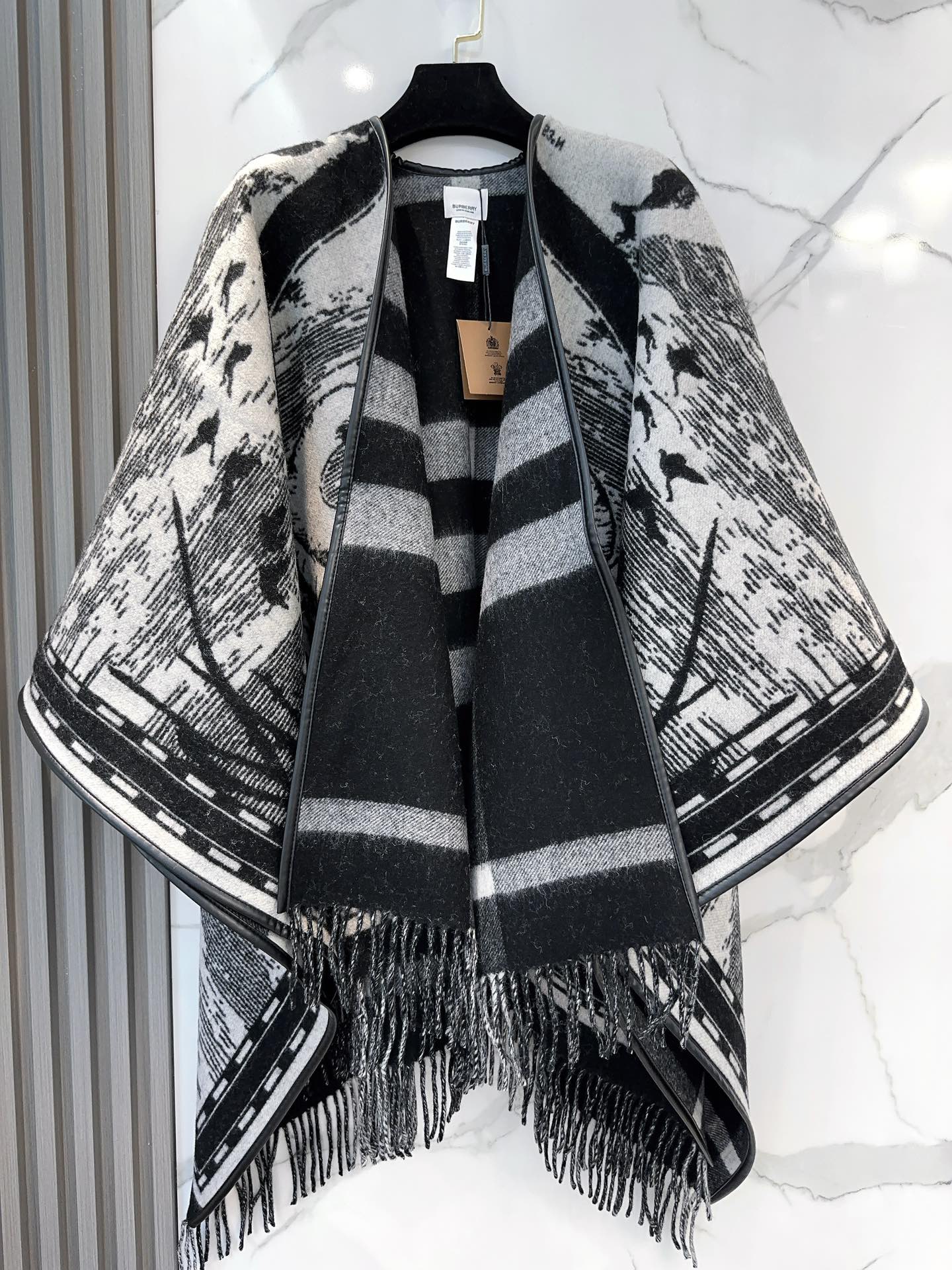 Burberry scarf E (5)