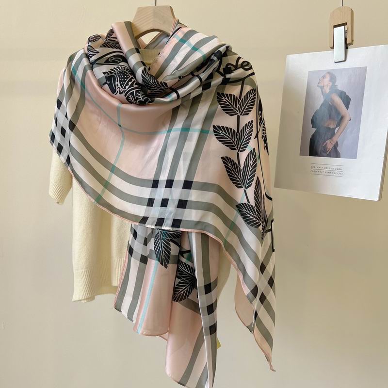 Burberry silk scarf 90-180cm E (16)