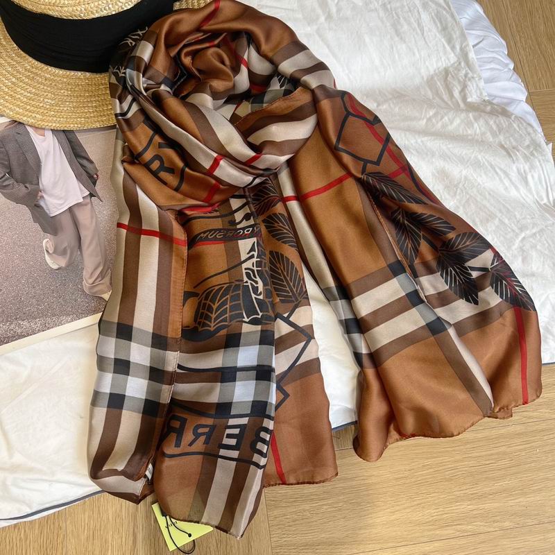 Burberry silk scarf 90-180cm E (24)