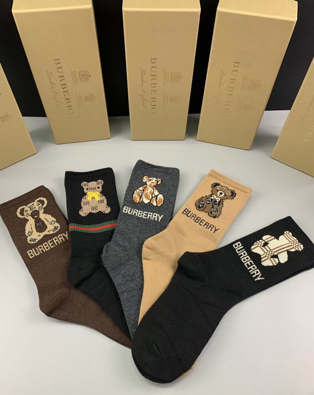 Burberry socks  (1)