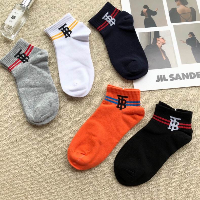 Burberry socks  (1)