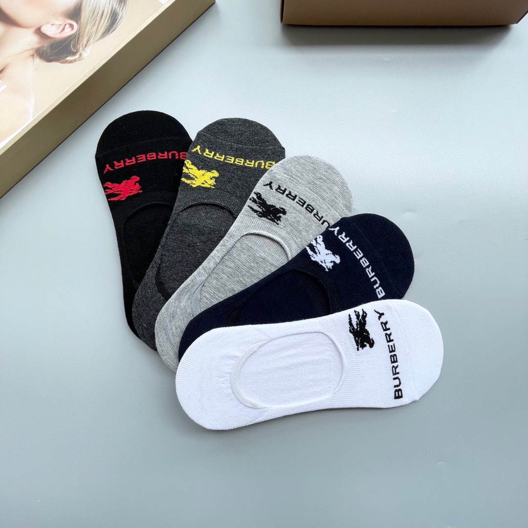 Burberry socks  (1)