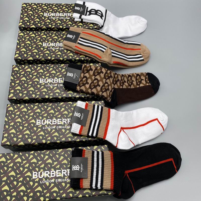 Burberry socks  (2)