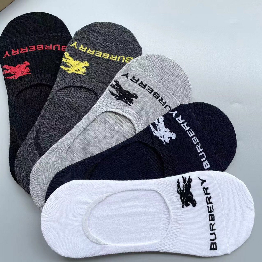 Burberry socks  (2)