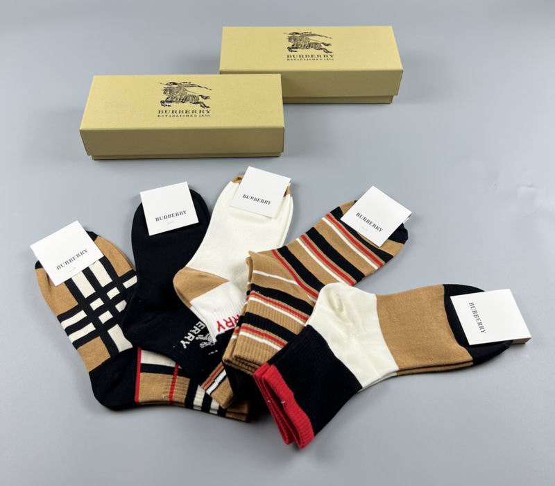 Burberry socks  (3)
