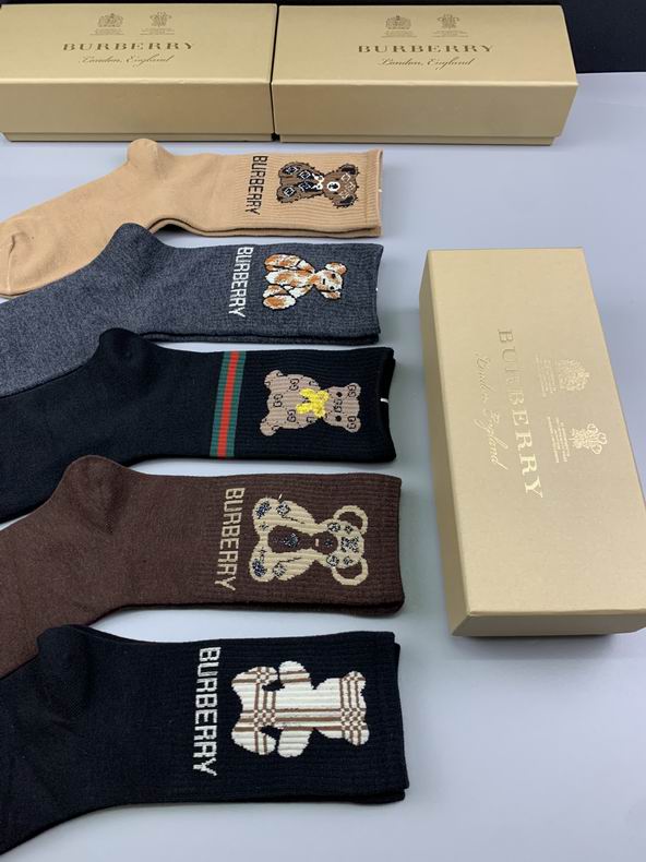 Burberry socks  (4)