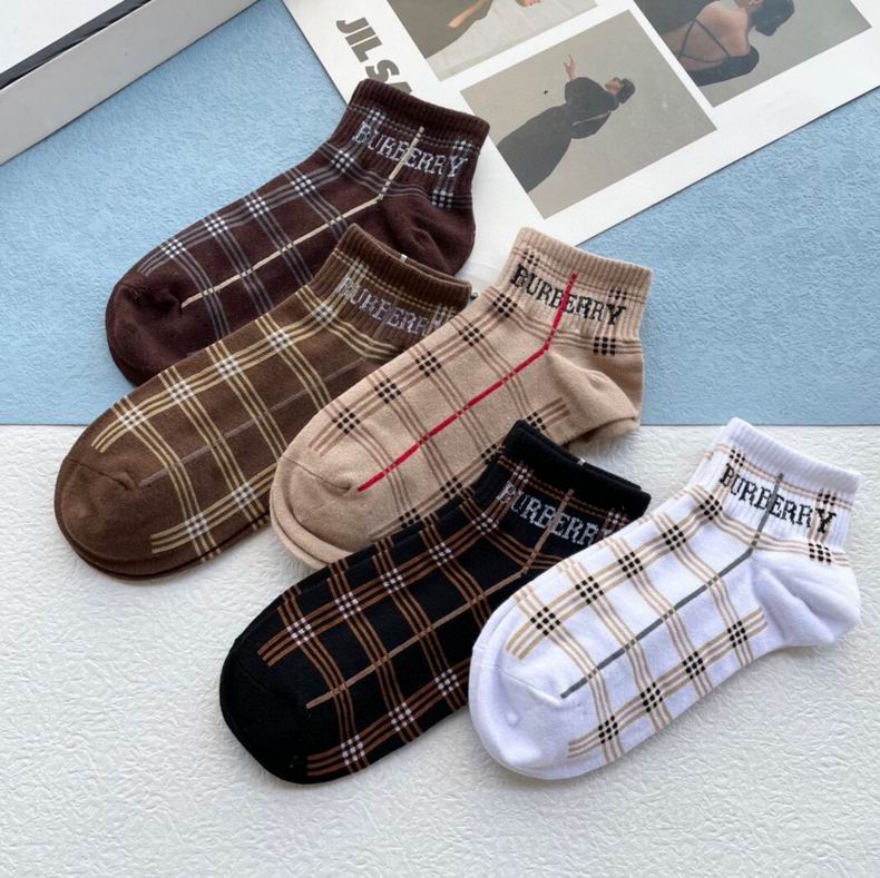 Burberry socks  (5)