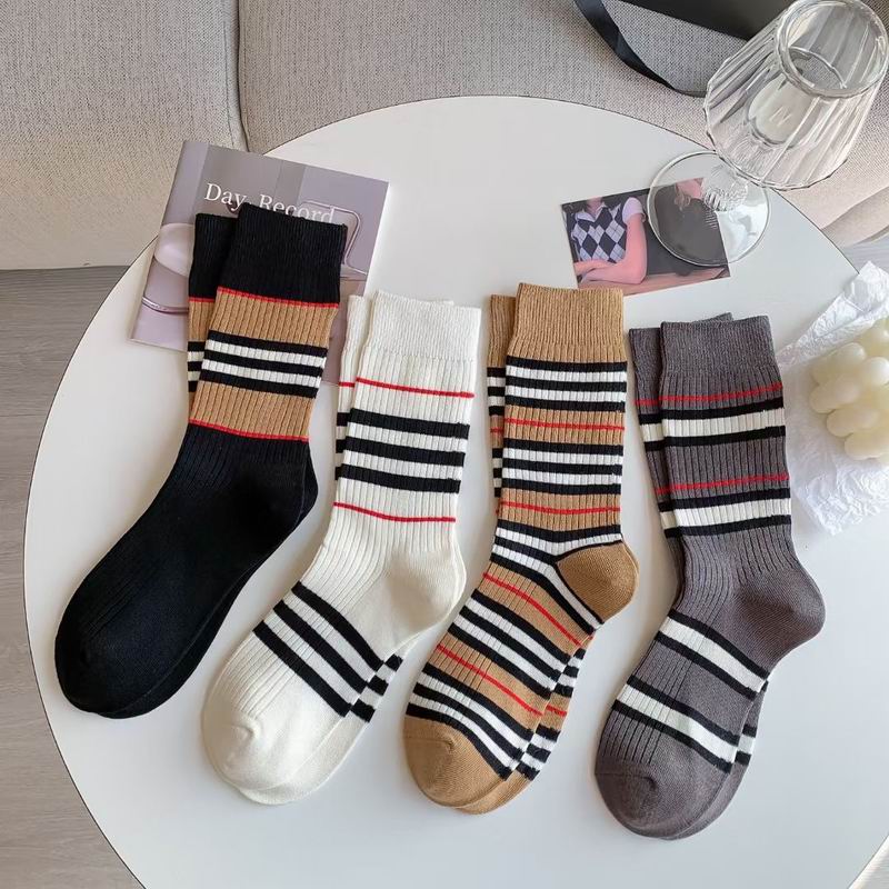Burberry socks  (5)