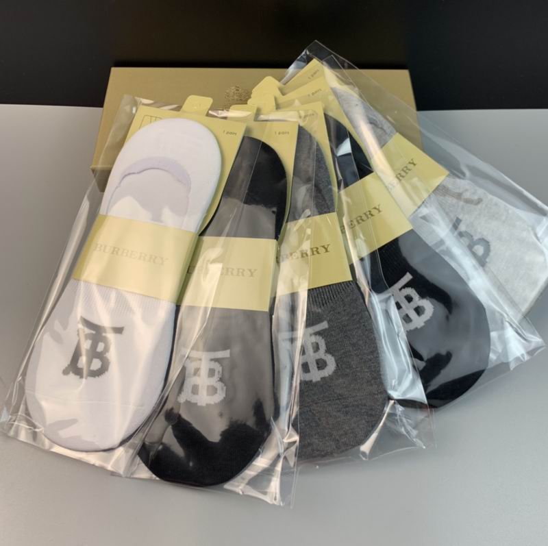 Burberry socks  (6)