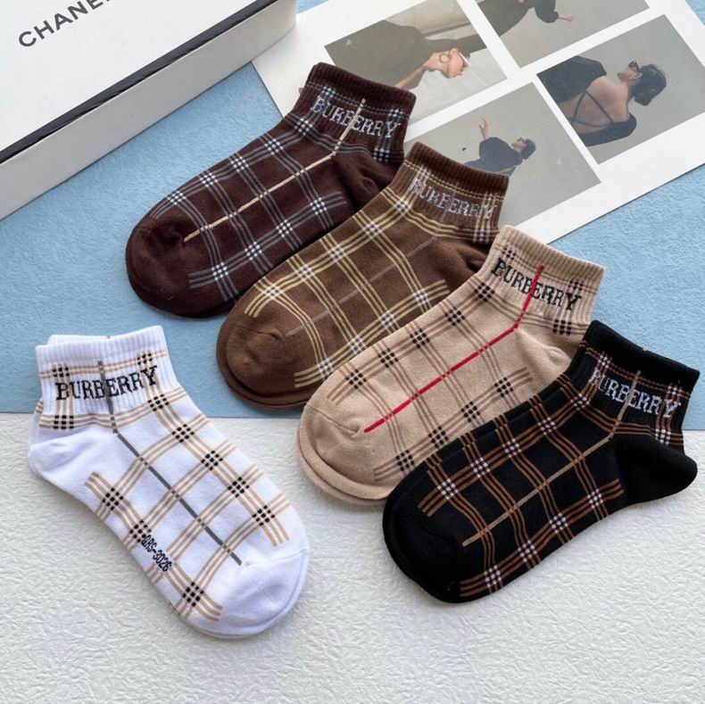 Burberry socks  (6)