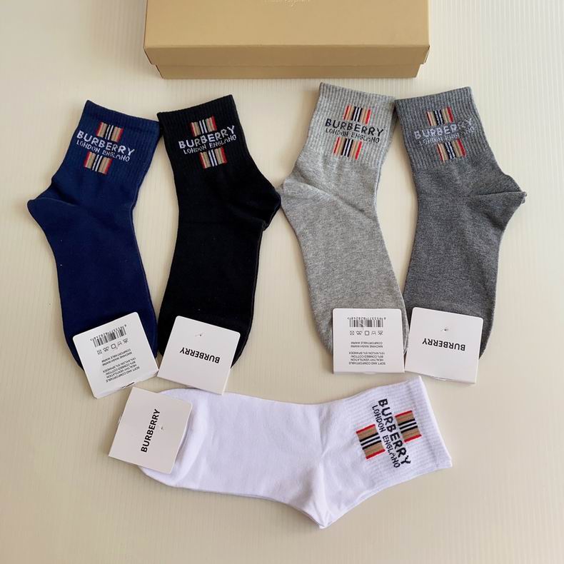 Burberry socks  (7)