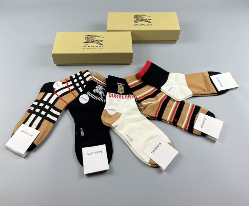 Burberry socks  (7)